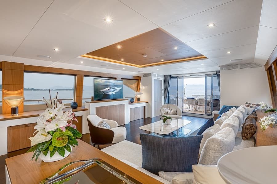 luxury yacht interior, super yacht interior, luxury living