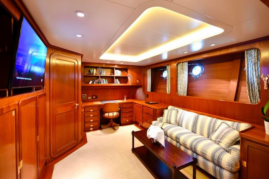 Private office, Sailing Yacht