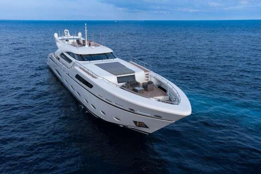 superyacht charter Sardinia, superyacht charter Amalfi
