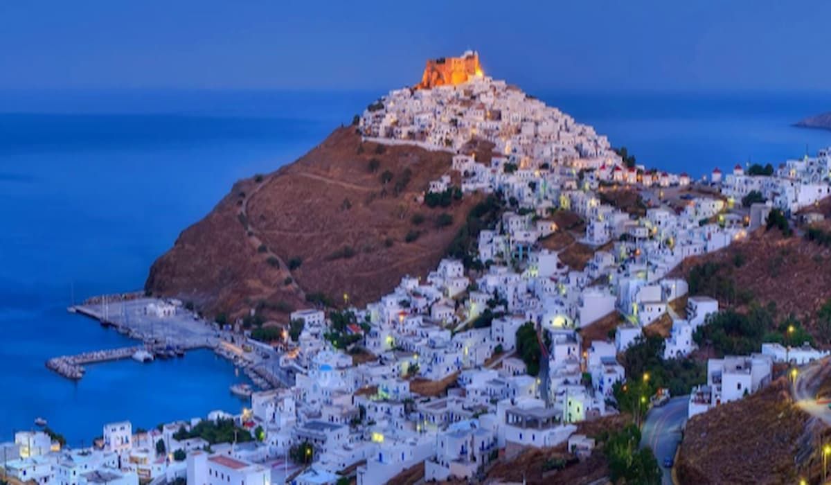 superyacht charter Cyclades, yacht rental Cyclades, yacht charter Greek Islands